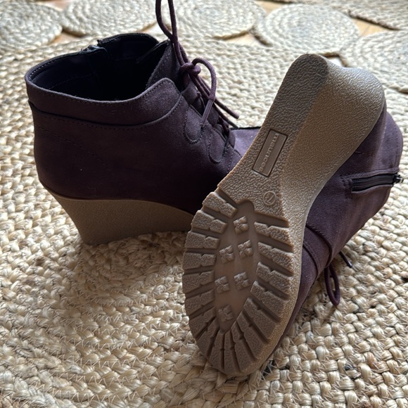 Laceup Booties - Picture 4 of 6